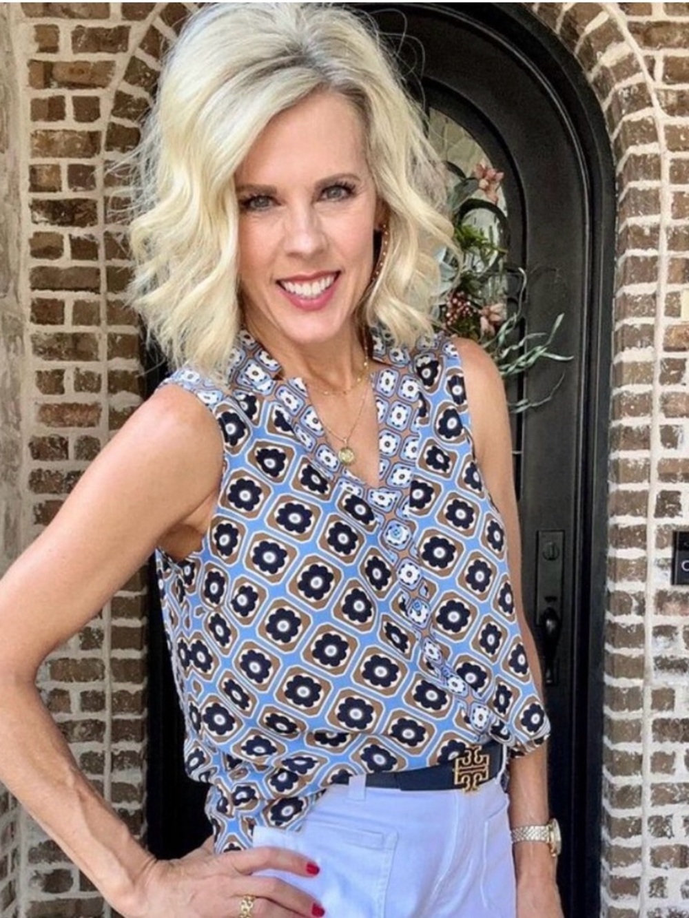 Cabi Two Timing Floral Geometric Button Up Blouse Womens Size Medium Style 6320
